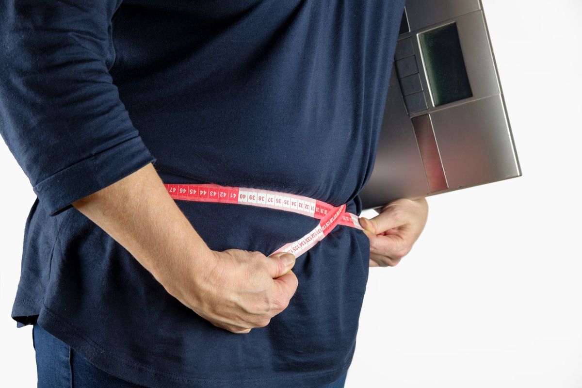 Berat Badan Naik Setelah Lebaran? Ini 9 Cara Aman Turun Lagi Tanpa Diet Ekstrem!