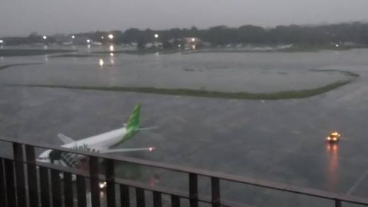 Cuaca Ekstrem Ganggu Penerbangan, Belasan Pesawat Dialihkan dari Bandara Soekarno-Hatta