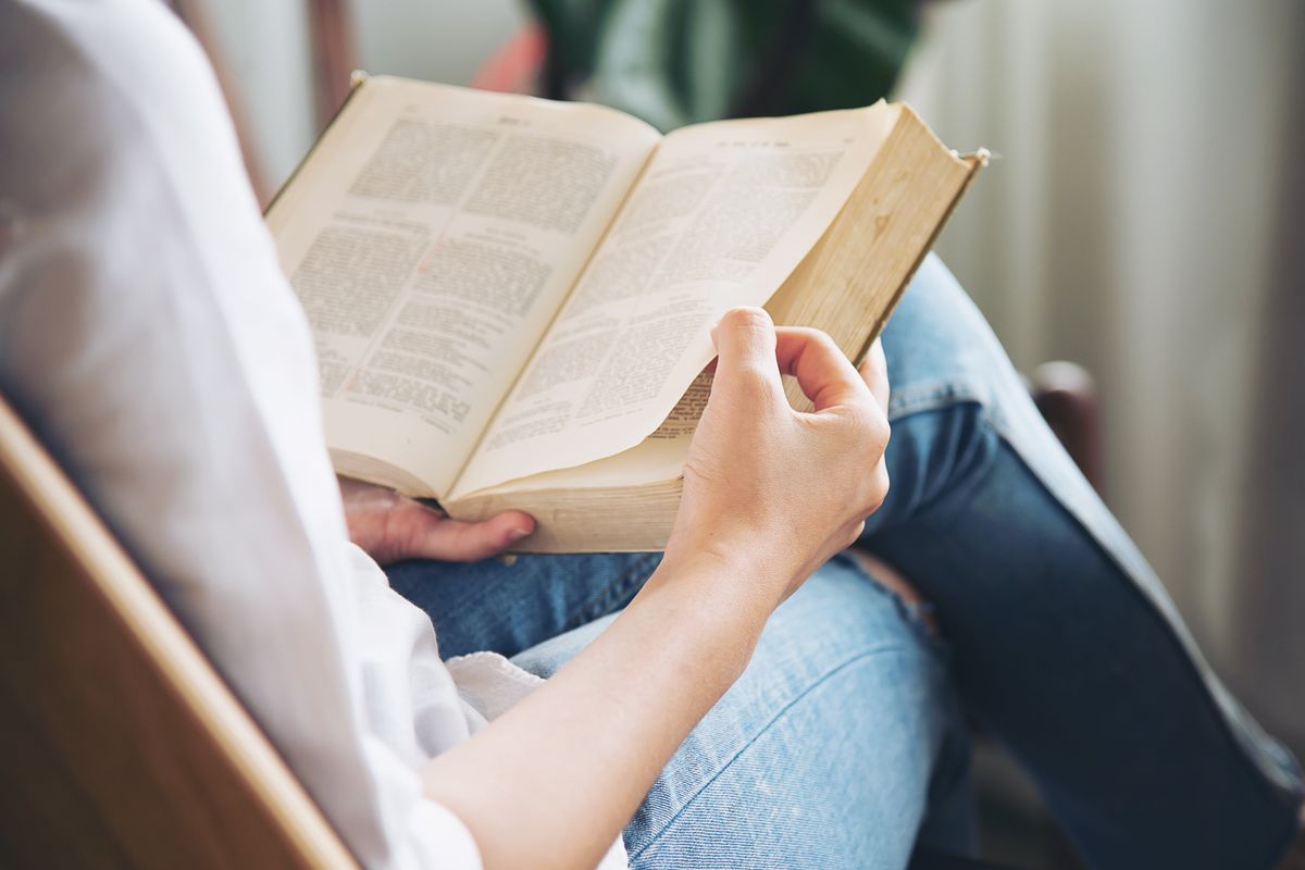 Rekomendasi Buku Best Seller yang Lagi Hits, dari Novel Bikin Nangis hingga Self Improvement!