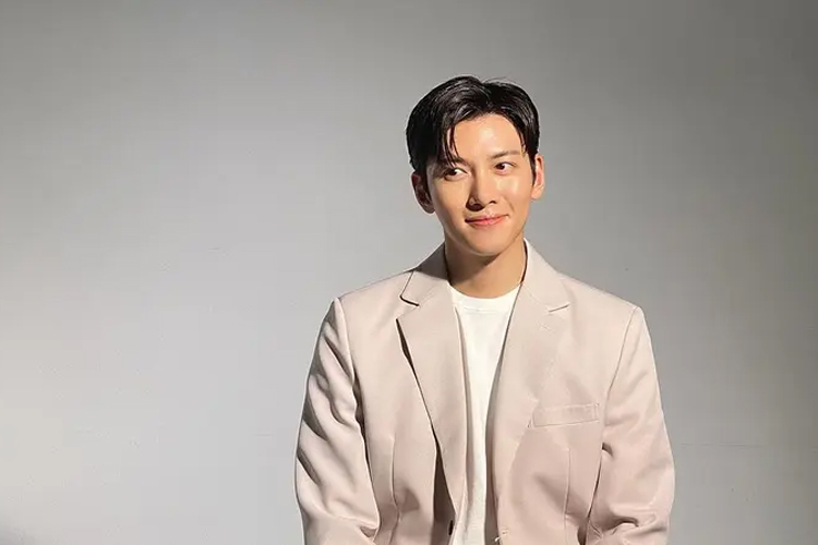Terciduk! Ji Chang Wook Ngapain Malam-Malam di Jakarta? Aksinya Bikin Fans Heboh