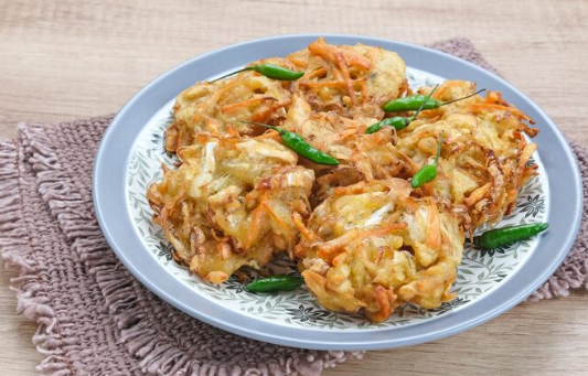 Nama Bakwan Di Berbagai Daerah, Gorengan Legendaris Yang Punya Banyak Identitas Unik!