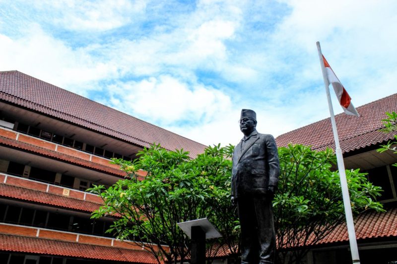 Sidang Terbuka Kasus Dugaan Pelecehan 16 Mahasiswa FH UI: Fenomena Psikologis di Balik Grup Chat