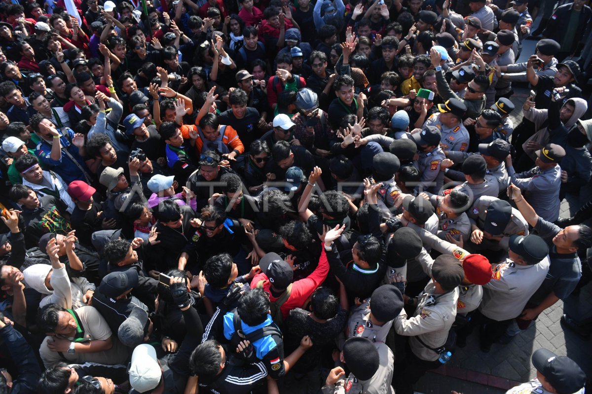 Aksi Unjuk Rasa di Kaltim Memanas, Apa Saja Tuntutannya?