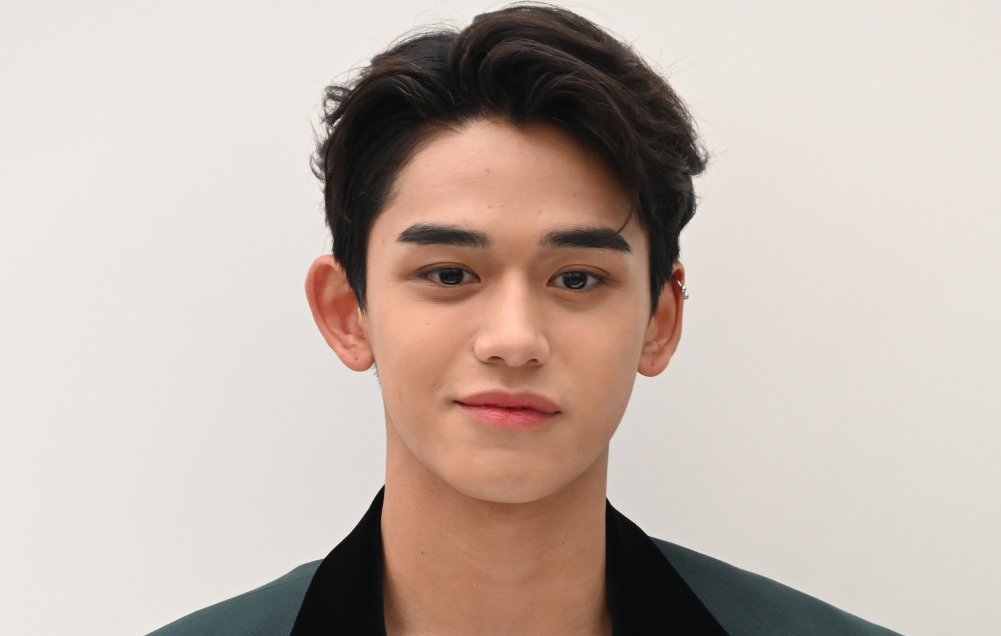 Kontrak Eksklusif Berakhir, Lucas Wong Resmi Keluar dari SM Entertainment per April 2026