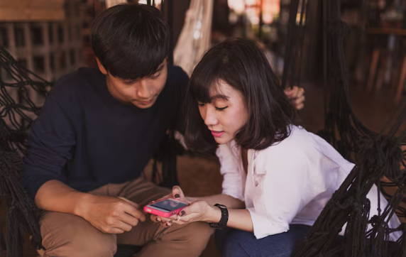 Ide Kencan Hemat tapi Tetap Romantis buat Kamu yang Lagi 'Low Budget'