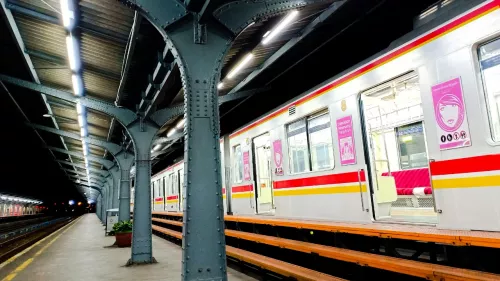 Gerbong Wanita di KRL Selalu di Ujung, Ternyata Ini Alasan dan Sejarahnya