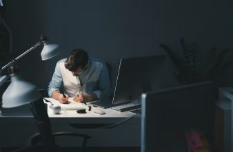 Cara Mengatur Jadwal 'Deep Work' Biar Tugas Selesai dalam 2 Jam Saja