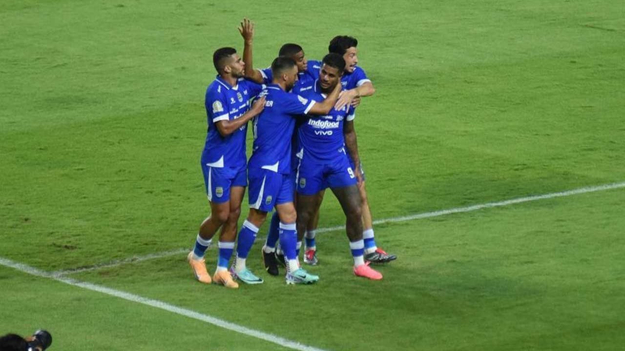 Jangan Sampai Ketinggalan! Link Streaming Bhayangkara FC vs Persib Bandung Malam Ini