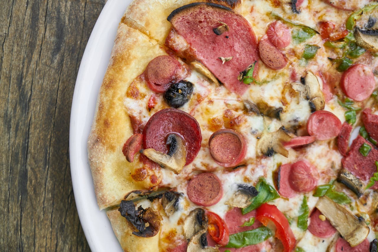 19 Rekomendasi Pizza Terbaik di Jakarta: Dari Italia Autentik Hingga New York Style