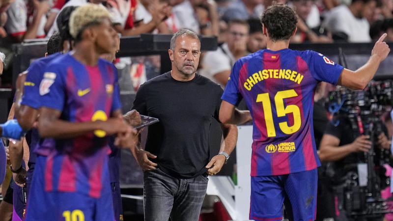 Hansi Flick Tak Mau Ulang Kesalahan, Barcelona Siap Tancap Gas Lawan Osasuna