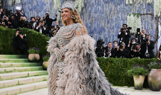 Dibalik Gemerlap Met Gala: Mengintip Sejarah dan Aturan Ketat yang Jarang Diketahui Publik