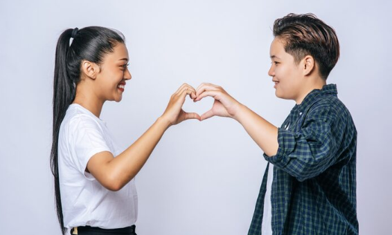 Tanda Hubungan Kamu Sehat atau Cuma Terlihat Baik di Luar?