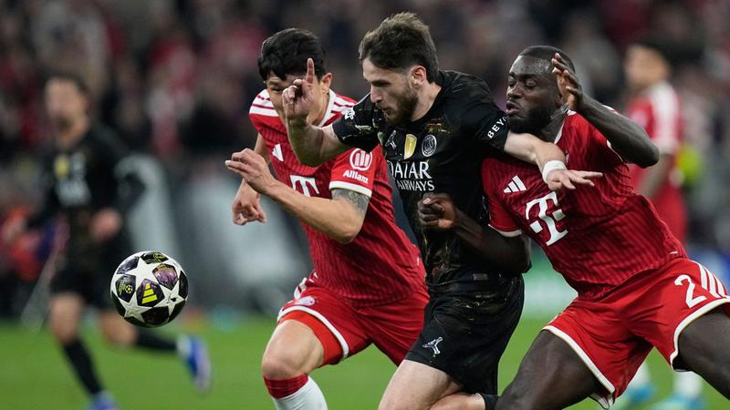 Kena Dua Kontroversi Handball, Bayern Munich Murka usai Disingkirkan PSG