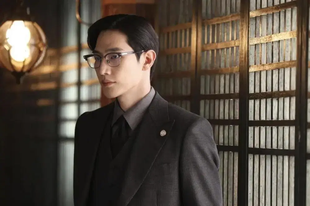 5 Bukti Min Jeong Woo Adalah Lelaki Green Flag di Drakor Perfect Crown