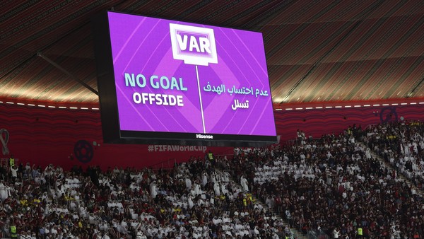 VAR Lagi-Lagi Bikin Geram, Arsenal Disindir Sang Legenda: "Dasar Standar Ganda!"