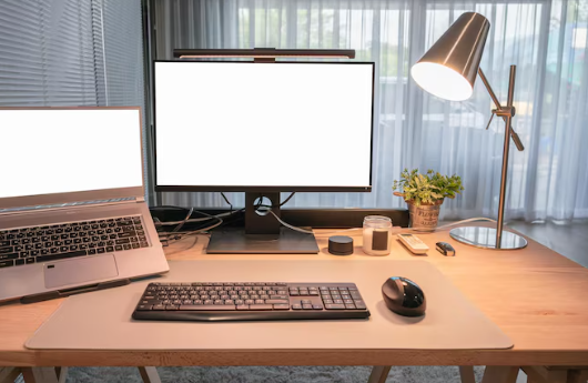 Peralatan Wajib untuk Setup Meja Kerja atau Belajar yang Lebih Nyaman!