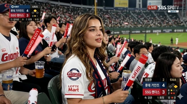 Viral Foto Ala Nonton Bola di Stadion, Begini Cara Warganet Bikin Editan Realistis Pakai AI