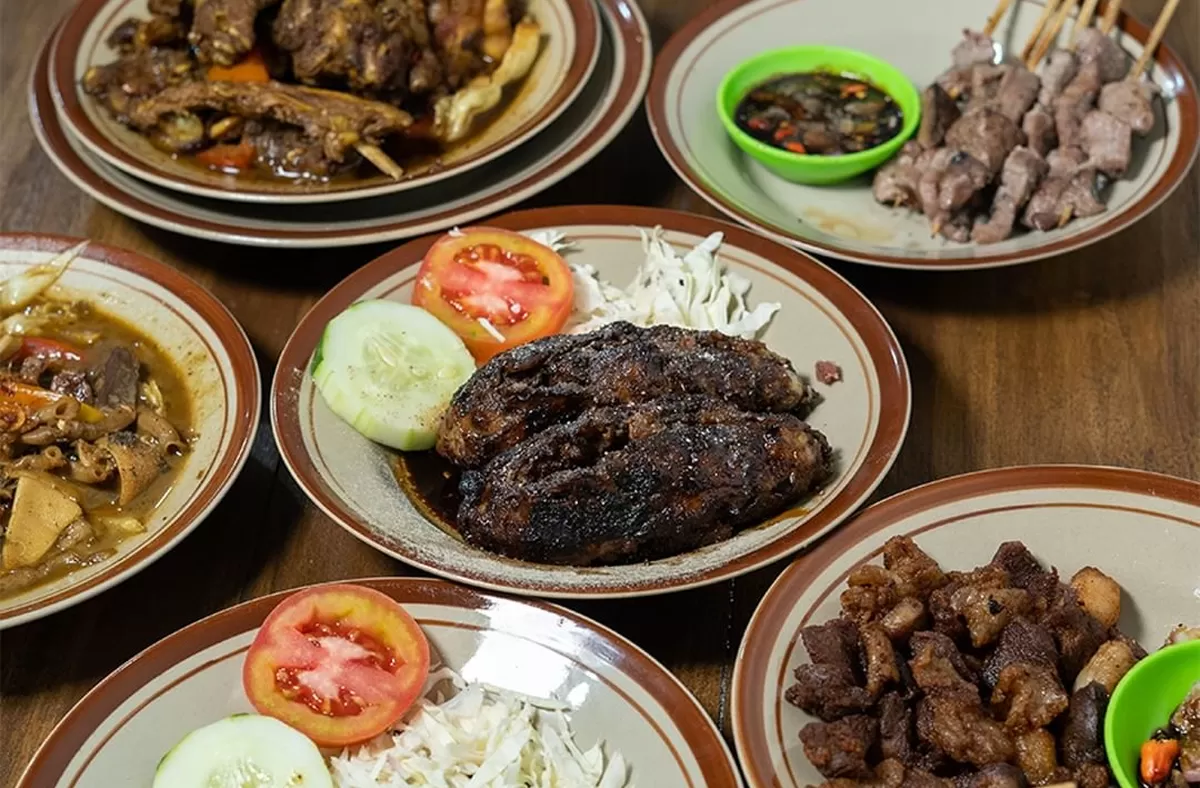 5 Tempat Makan Dekat Gembira Loka Zoo Jogja, Ada Bakmi Legendaris sampai Sate Favorit Wisatawan