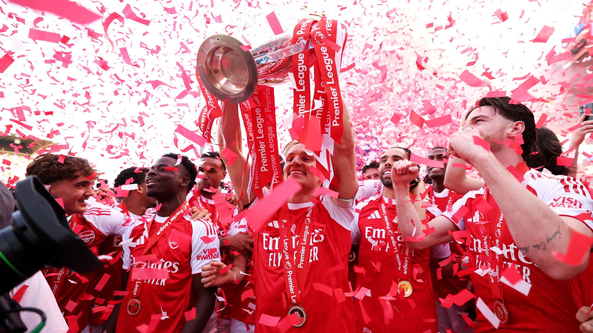 Arsenal Pecahkan Rekor saat Perayaan Juara Liga Inggris