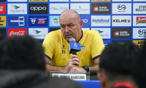 Persib Bandung Ditinggal Bojan Hodak? Rumor Cabut Usai Hattrick Juara Bikin Bobotoh Panik