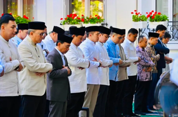 Presiden Prabowo Subianto Salat Iduladha Bersama Diaspora Indonesia di Paris