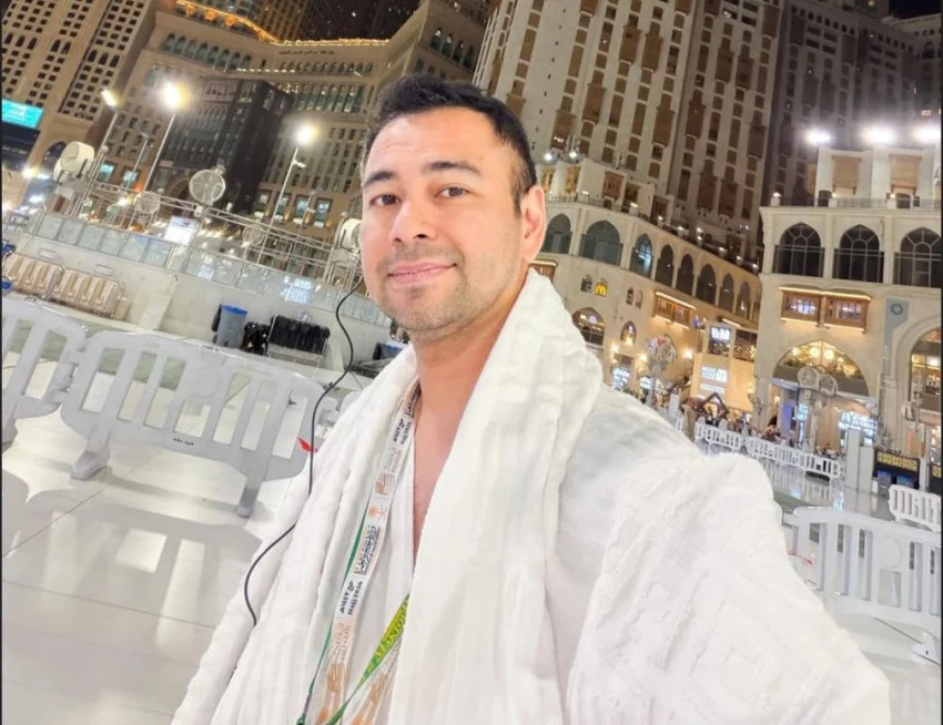 6 Artis Indonesia yang Naik Haji 2026, Ada Aiman Ricky yang Sekaligus Jadi Petugas Haji