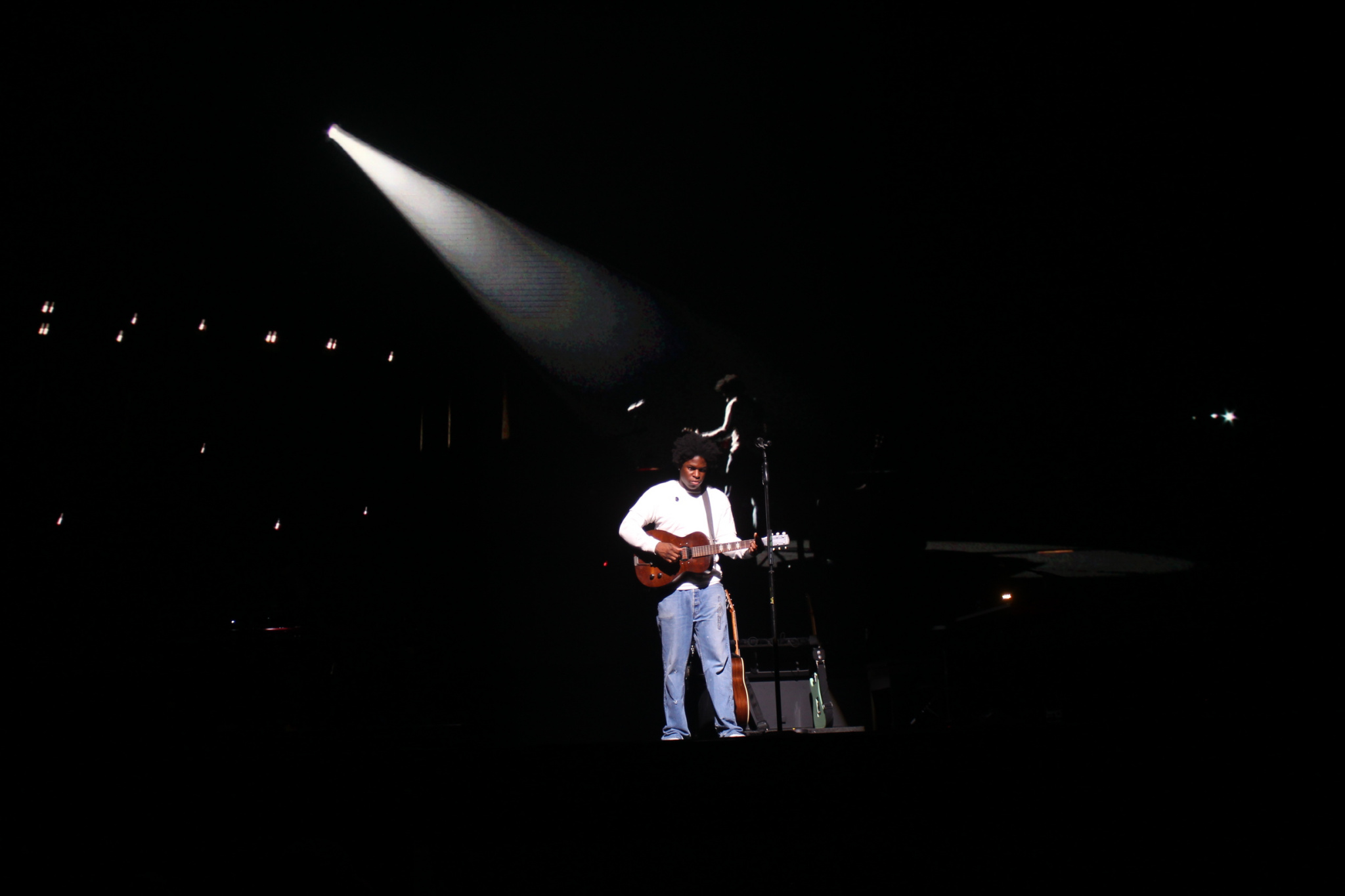 Lirik Lagu "Who Knows" oleh Daniel Caesar, Lengkap dengan Terjemahan dan Maknanya