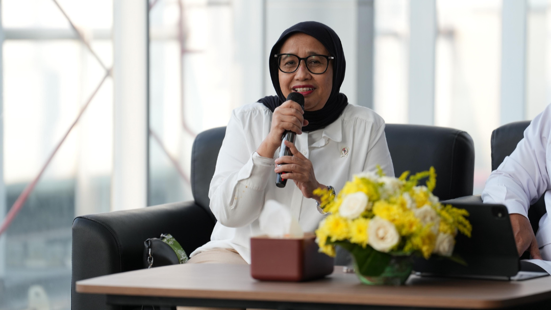 Siapa Itu Nanik S Deyang? Ini Rekam Jejak Kepala BGN Baru yang Baru!