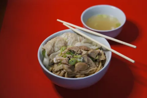 Rekomendasi 5 Bakmi Legendaris dan Autentik di Cikini