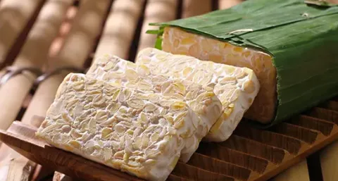 Dolar Tembus Rp18 Ribu, Pengrajin Tempe Mulai Terjepit: Produksi Dikurangi, Ukuran Diperkecil