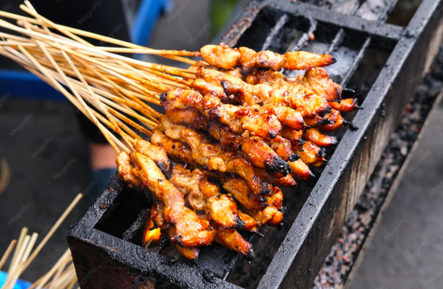 Rekomendasi Sate Ayam Enak di Bandung, Dari yang Legendaris hingga Favorit Warga Lokal