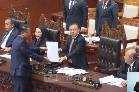 Resmi! RUU Polri Disahkan DPR RI Menjadi Undang-Undang