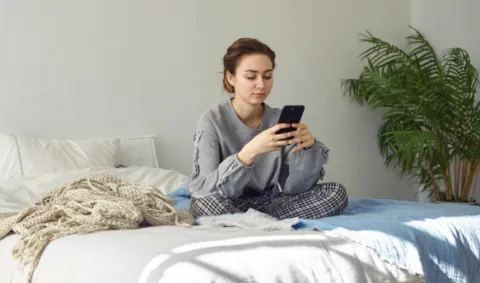 Hobi Main HP Seharian? Ini Skill yang Bisa Dipelajari dari Smartphone!