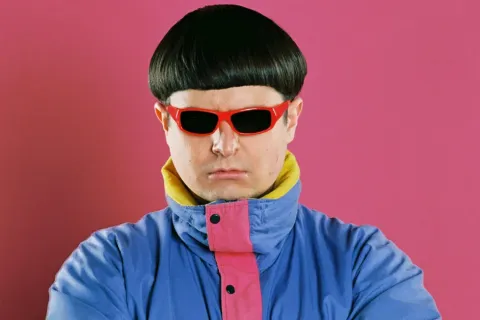 Profil Oliver Tree, Penyanyi yang Viral Usai Tewas di Helikopter Brazil