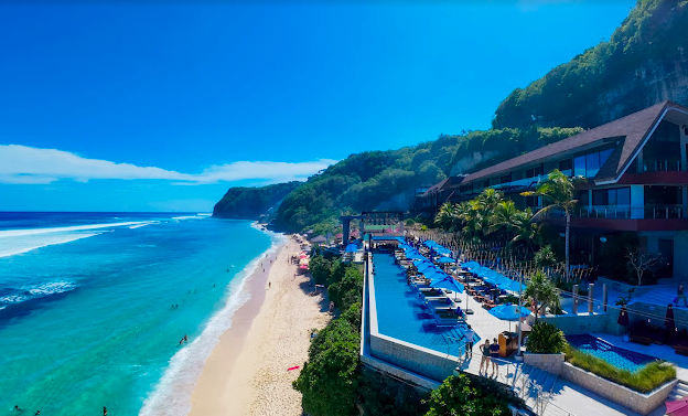 10 Rekomendasi Beach Club di Bali yang Wajib Masuk Bucket List Wisatawan, Punya Fasilitas Premium dan View Memesona