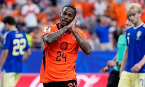 Bryan Brobbey: Kemenangan atas Swedia Buktikan Belanda Masih Layak Ditakuti