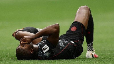 Mengenal "Peluit Hijau": Alat Pereda Nyeri yang Digunakan Ismail Kone Usai Mengalami Cedera Serius