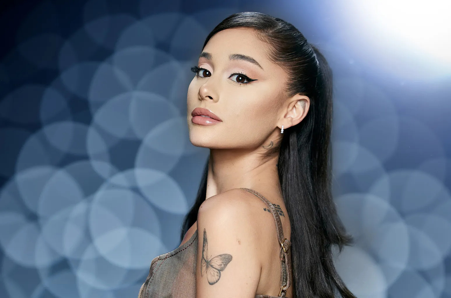Berani! Ariana Grande Salurkan Bantuan Kemanusiaan untuk Anak-Anak dan Keluarga di Gaza