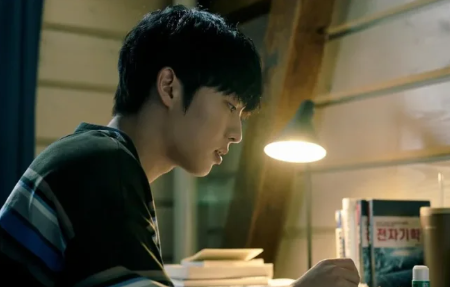 Sinopsis Notes from the Last Row, Drakor Thriller Netflix yang Bikin Penasaran!
