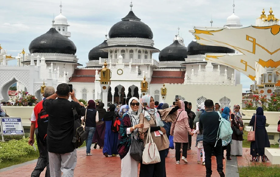 15 Provinsi Disiapkan Jadi Destinasi Wisata Ramah Muslim, Jakarta hingga NTB Masuk Daftar
