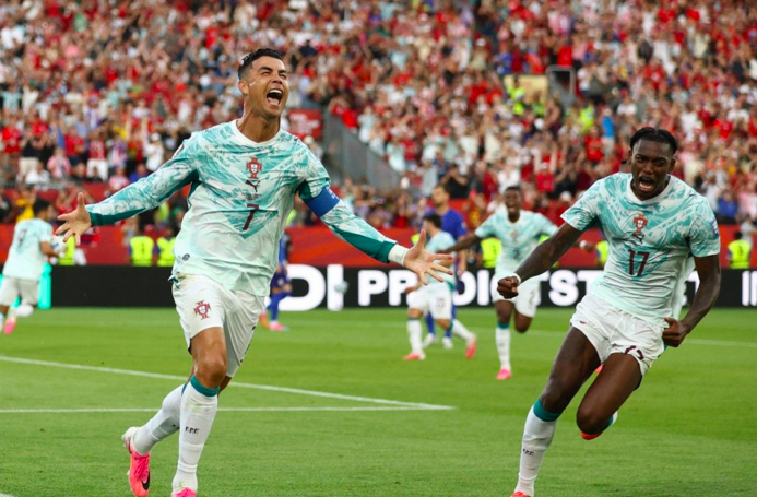 Portugal Selamat Berkat Gol Injury Time! Kini Cristiano Ronaldo Tantang Spanyol di 16 Besar
