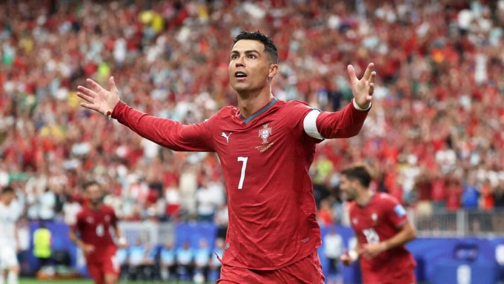 Ronaldo Buka Suara Usai Portugal Lolos, Kalimatnya Bikin Merinding