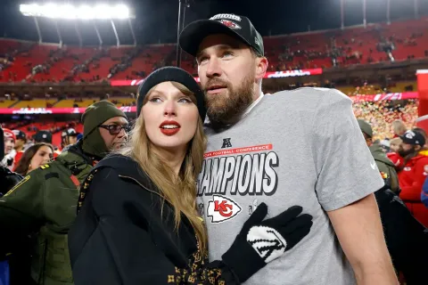 Taylor Swift dan Travis Kelce Resmi Menikah, Akhiri Spekulasi Hubungan yang Berlangsung Hampir Tiga Tahun