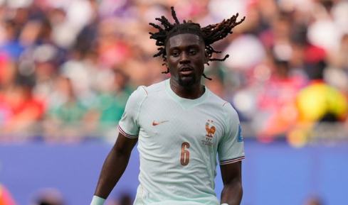 Manchester United Incar Manu Kone, AS Roma Pasang Harga Fantastis Rp1 Triliun Lebih
