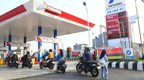 Harga BBM Hari Ini 13 Juli 2026: Pertamax Turbo Turun, Pertalite Masih Tetap