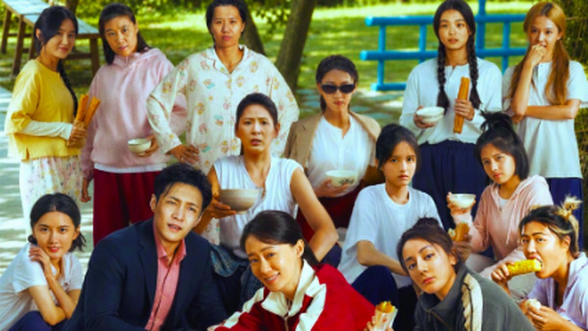 Cecilia Cheung Borong 18 Studio Bioskop untuk Dukung Film "Kung Fu Soccer" Karya Stephen Chow