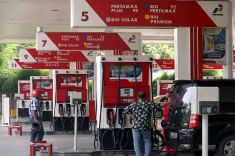 Daftar Harga Terbaru BBM Pertamina hingga Shell per Juli 2026 Resmi Turun, Cek Rincian Lengkapnya