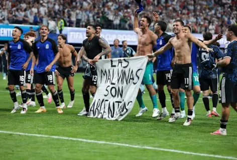 FIFA Berpotensi Jatuhkan Sanksi usai Pemain Argentina Bentangkan Spanduk Konflik Politik