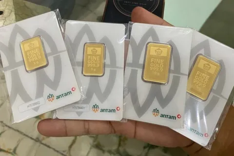Lagi Turun! Ini Daftar Terbaru Harga Emas 1 Gram Merek Antam Hingga UBS di Galeri 24, Mulai Rp2,5 Jutaan