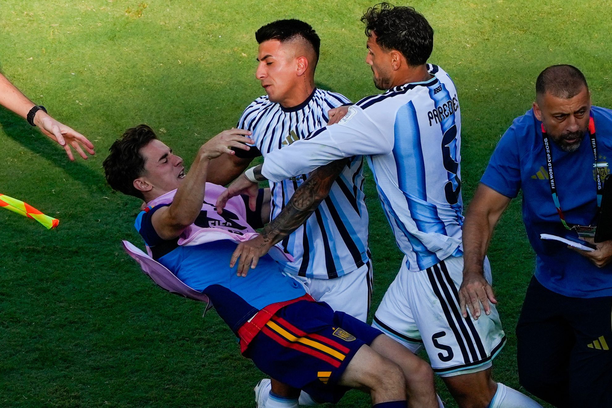 Leandro Paredes Ngamuk dan Bersitegang dengan Gavi usai Argentina Gagal Menang, Tak Terima Kalah?